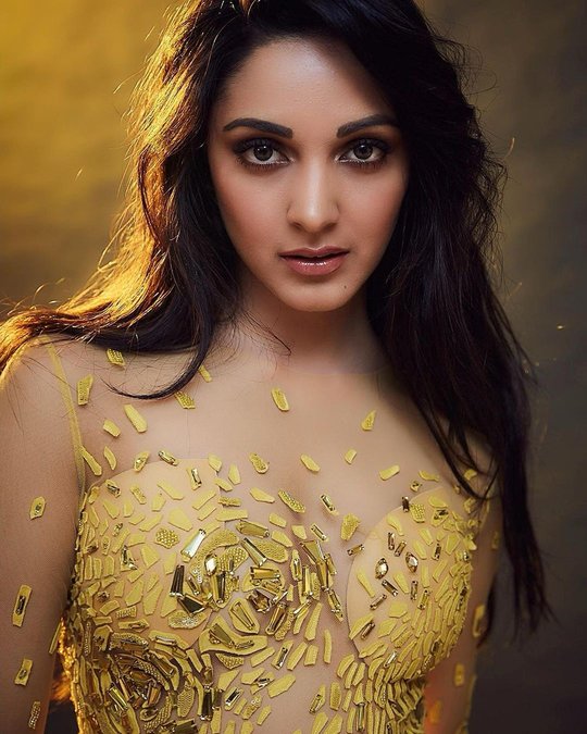 bXdfguVrC.js - kiara advani 61